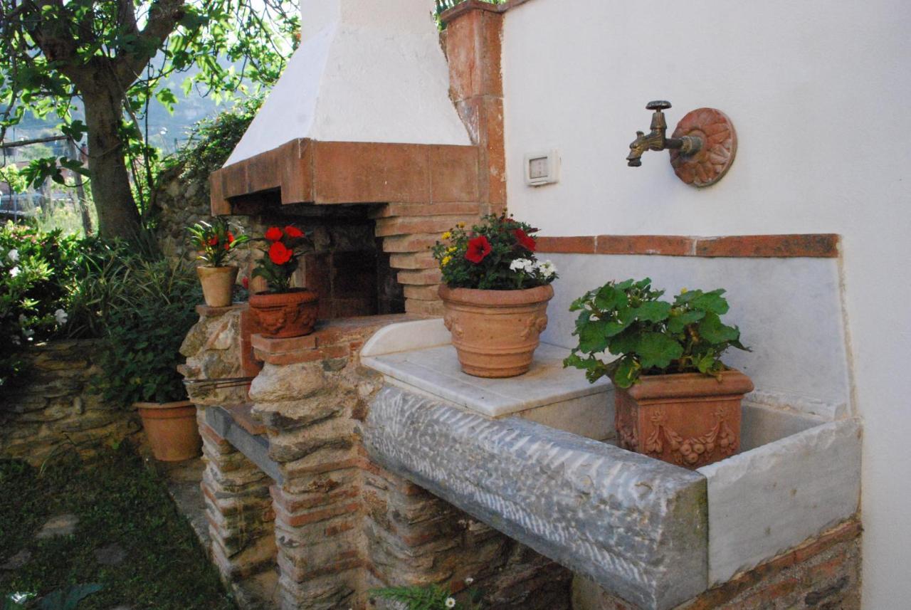 Casa Anna A Pietrasanta In Toscana Con Piscina Exterior photo